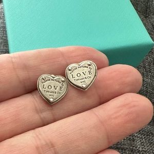 Return to Tiffany Heart Earrings